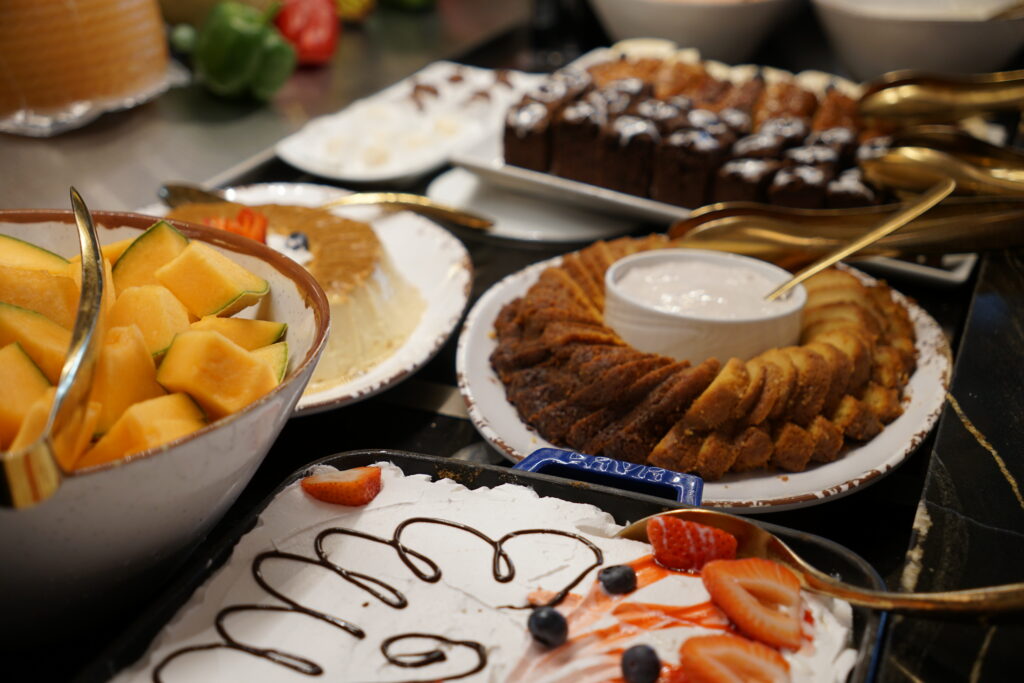 Weekend brunch in Austin with tableside Brazilian churrasco and Gourmet Salad Bar selections at Estância