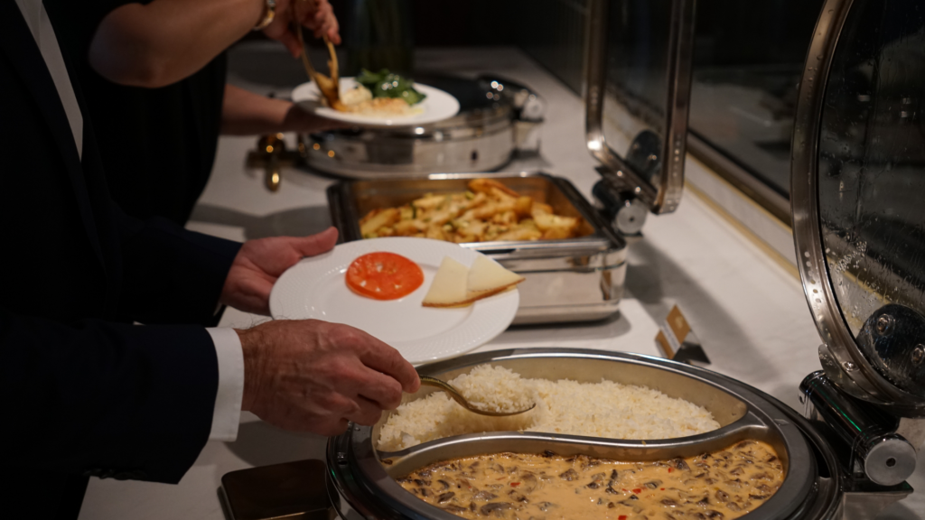 Business lunch in Leander with Brazilian steakhouse dining at Estância